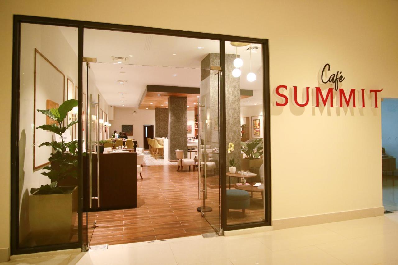 Summit Hotel Naga Buitenkant foto